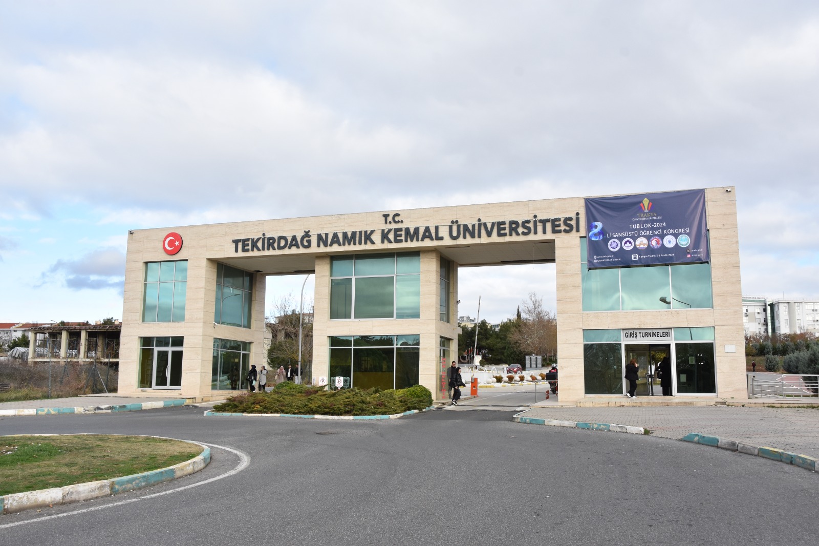 Namık Kemal Üniversitesi52